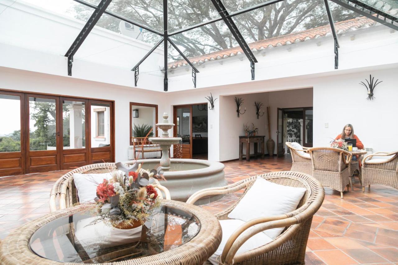 Hotel Torrontes San Lorenzo  Bagian luar foto