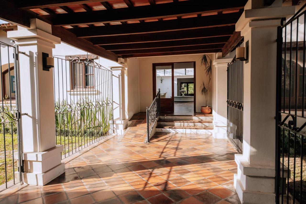 Hotel Torrontes San Lorenzo  Bagian luar foto
