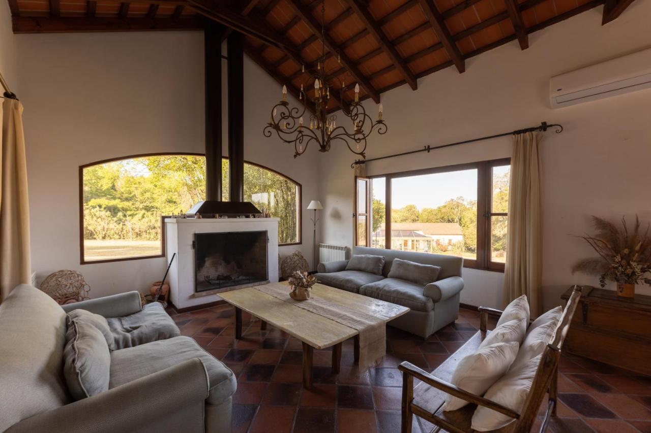 Hotel Torrontes San Lorenzo  Bagian luar foto