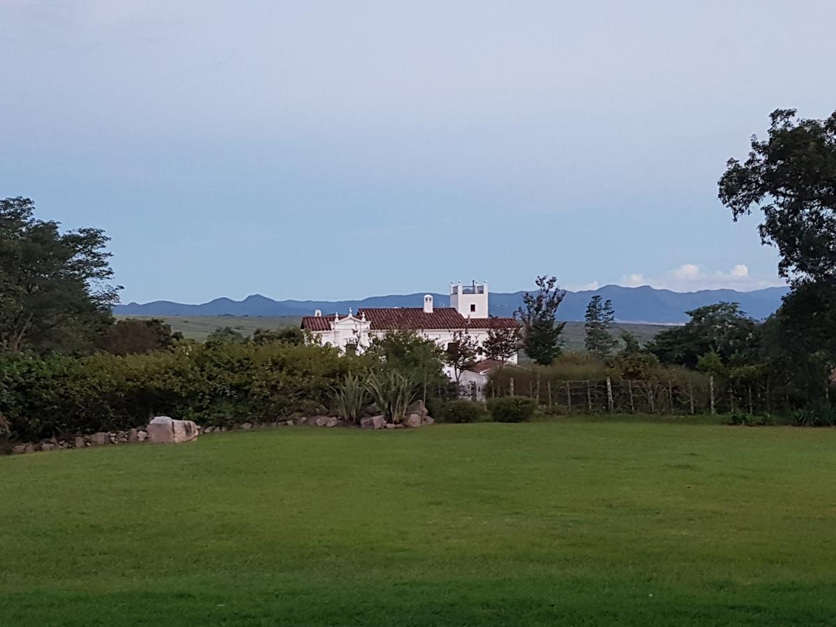 Hotel Torrontes San Lorenzo  Bagian luar foto