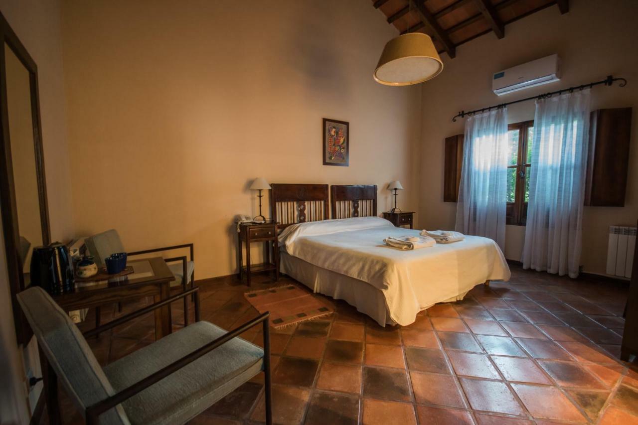 Hotel Torrontes San Lorenzo  Bagian luar foto